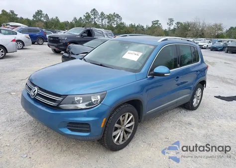 2017 Volkswagen Tiguan 2.0T Wolfsburg Edition из США, поврежденный, VIN WVGRV7AX2HK002552